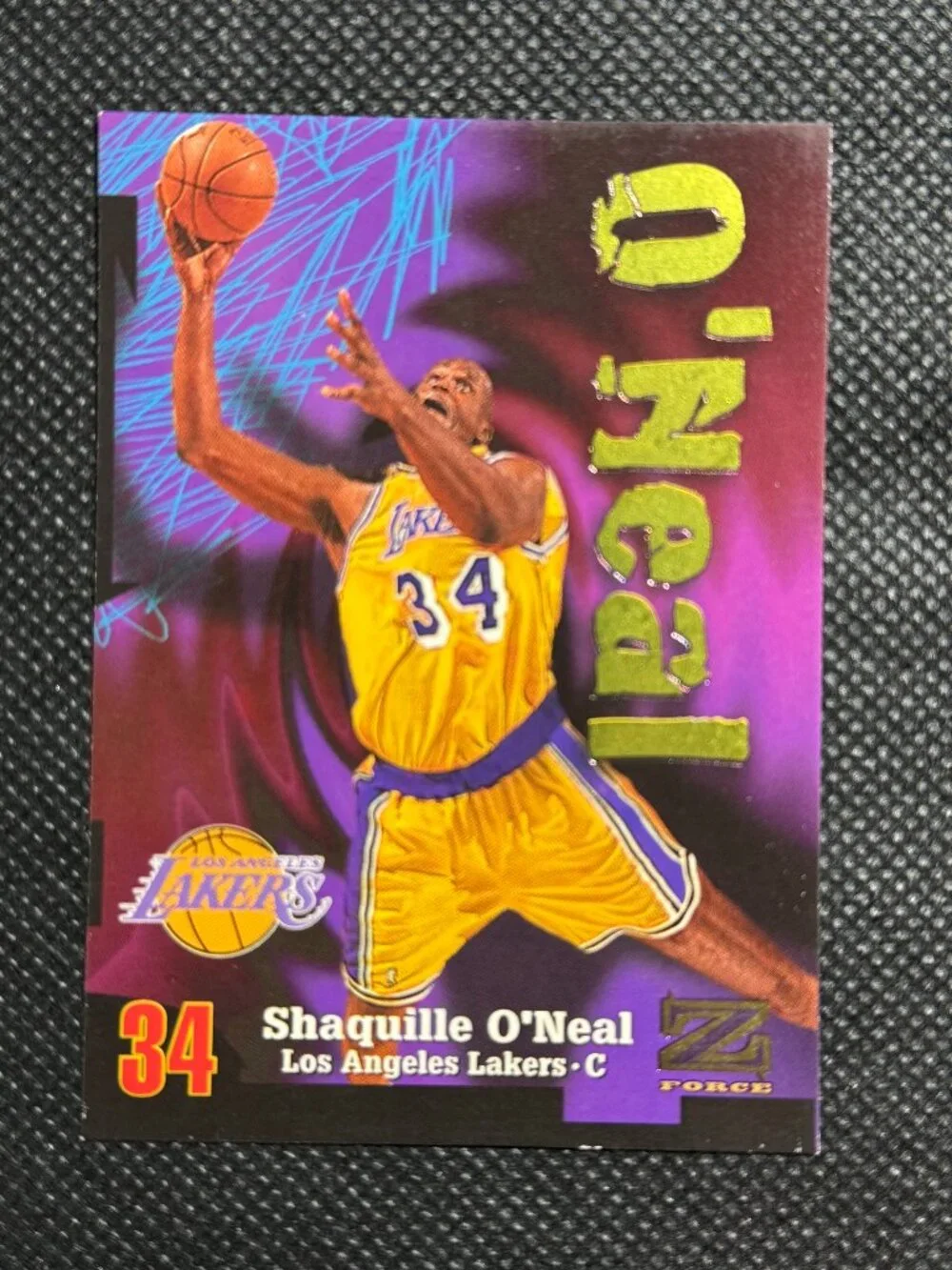 1997-98 SkyBox Z-Force #34 Shaquille O'Neal Lakers Magic Heat HOF